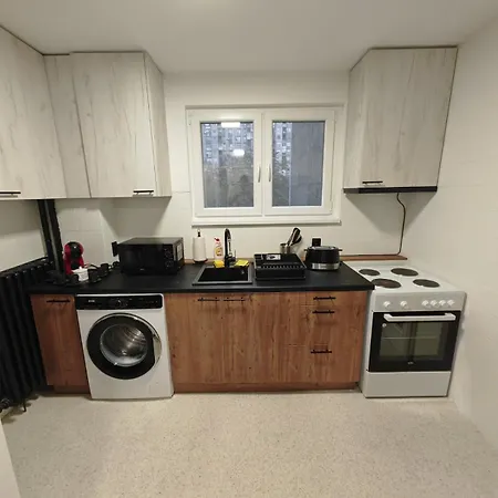 Apartment New Lovely Three Bedroom